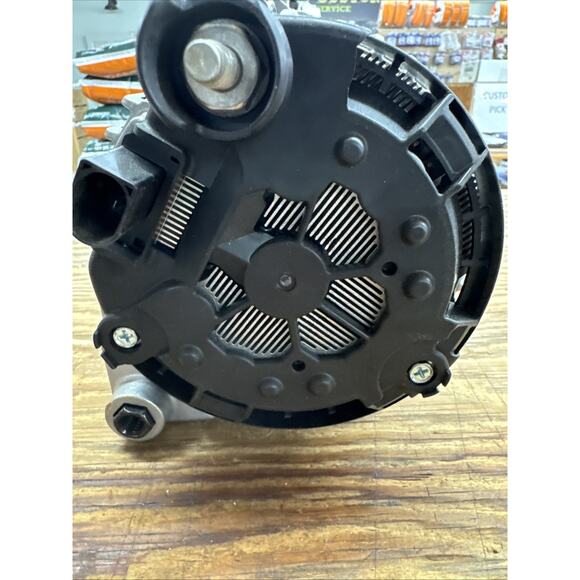 Genuine Motorcraft Alternator GL-8948 - Picture 4 of 5
